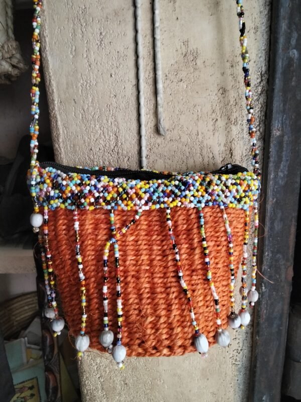 oplus_32 Woven Sisal Small Bag
